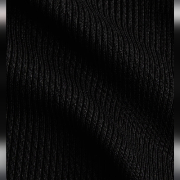 H&M Rib-Knit Off Shoulder Top Size Small - Picture 5 of 8